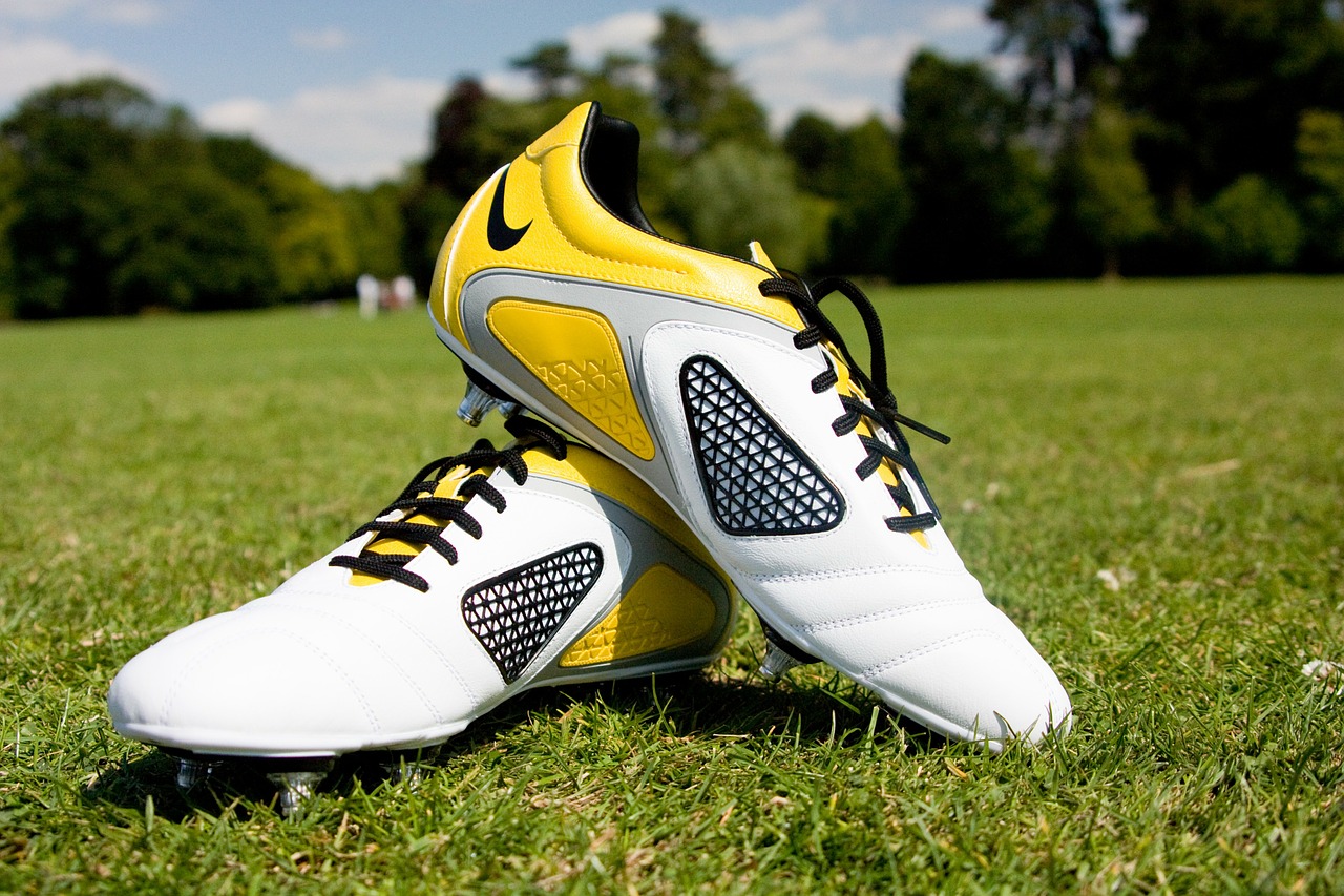 spikes soccer grass
