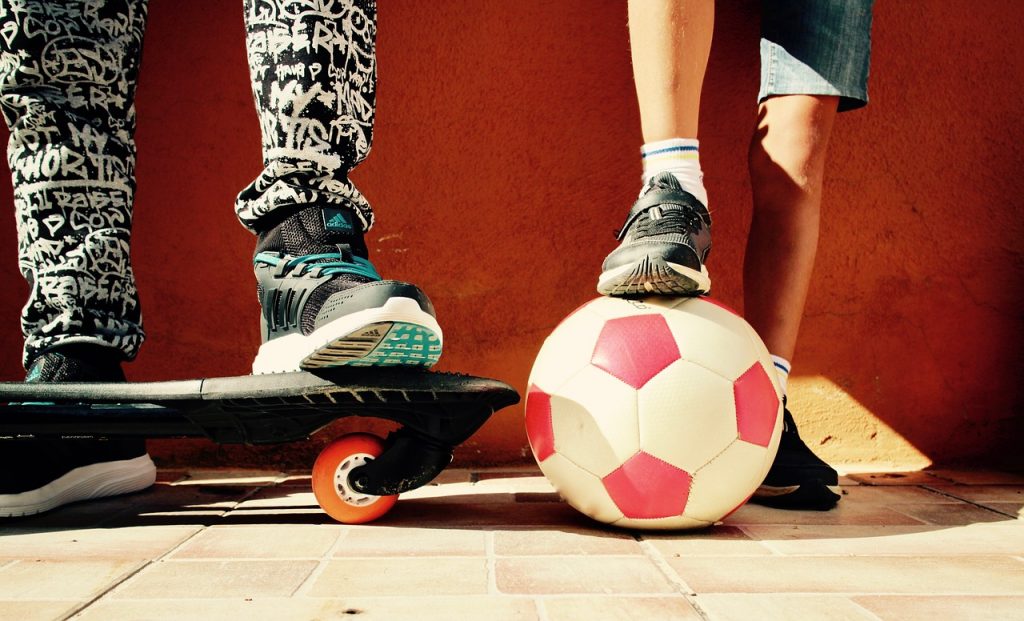 Why Is It Necessary to Use Appropriate Sports Shoes